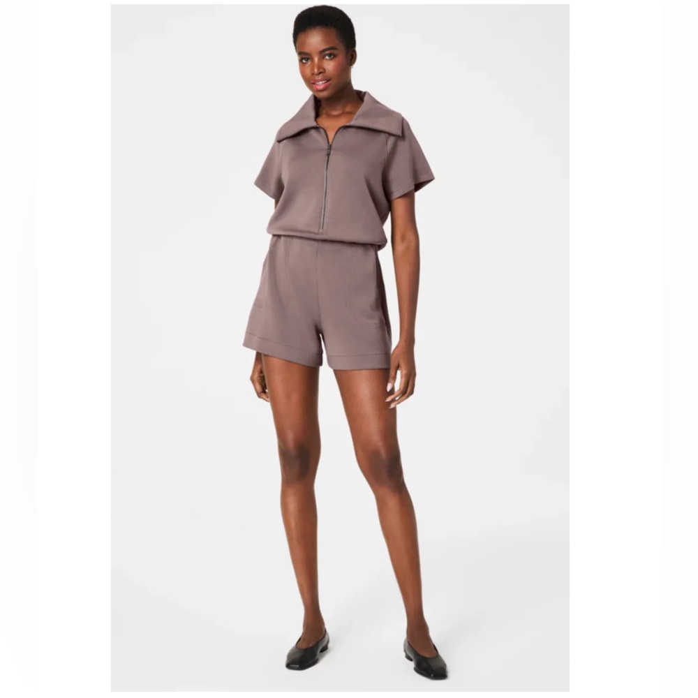 NWT SPANX: AIR ESSENTIALS HALF ZIP SHORT SLEEVE ROMPER Size XL Color SMOKE